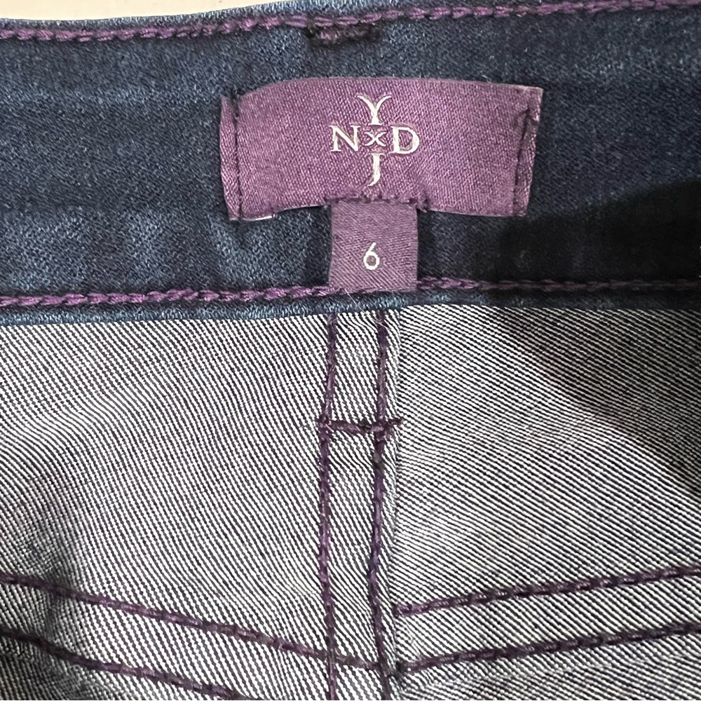 NYDJ women's jeans leggings‎ dark wash size 6 stretch USA made - Picture 4 of 14